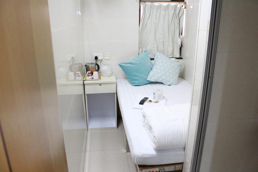 Unique Hostel Hong Kong Room photo