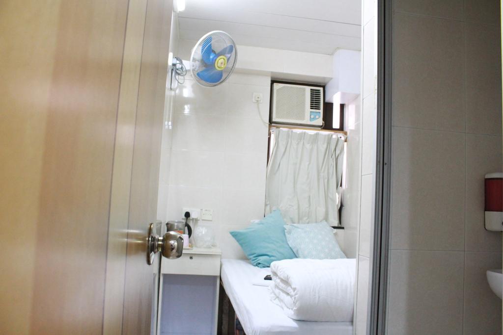 Unique Hostel Hong Kong Room photo